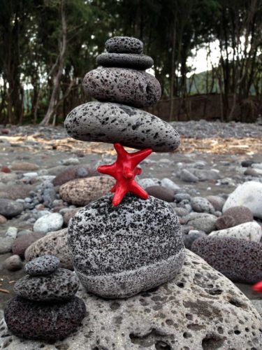 Jenni Ward ceramic sculpture | in the field | fire and water