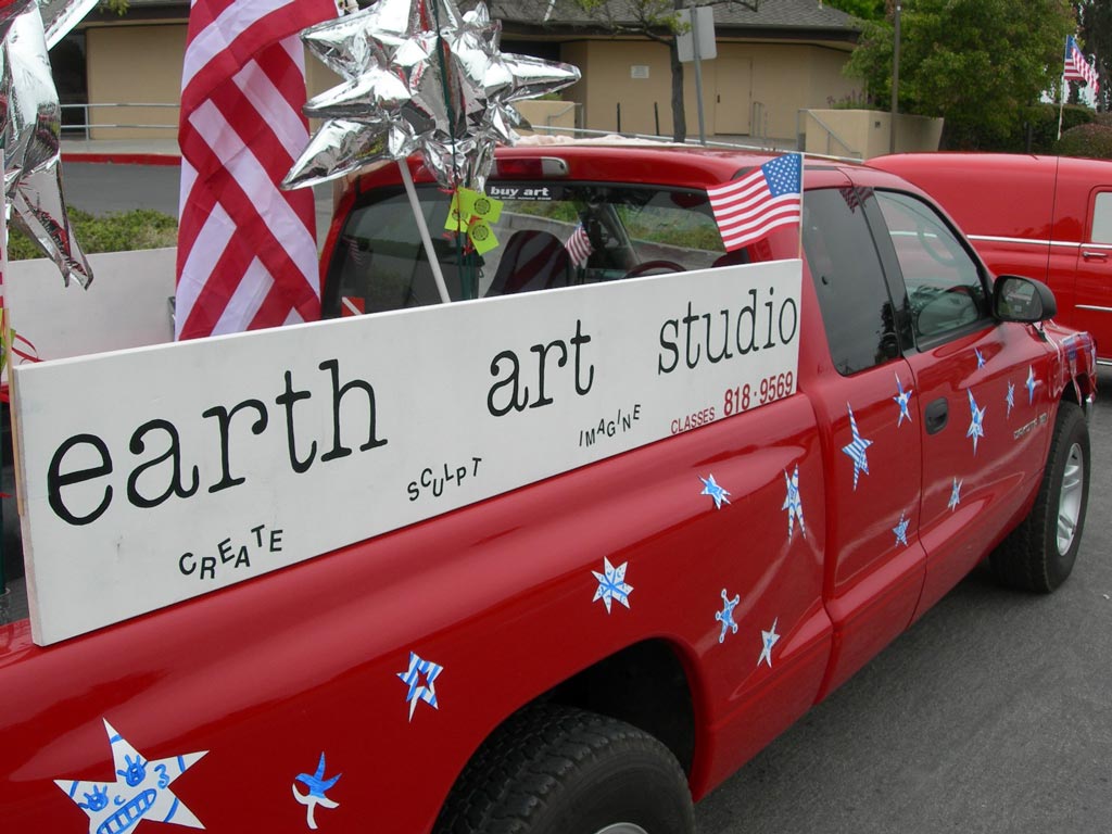 Happy Fourth of July | the dirt | Jenni Ward ceramic sculpture