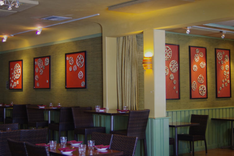 Cin-Cin Wine Bar & Restaurant | installations | Jenni Ward ceramic sculpture
